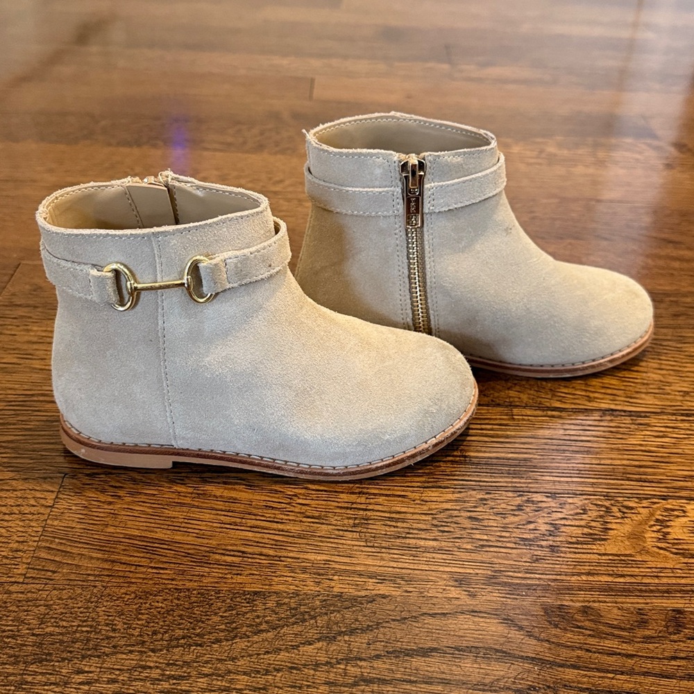Girls Boots